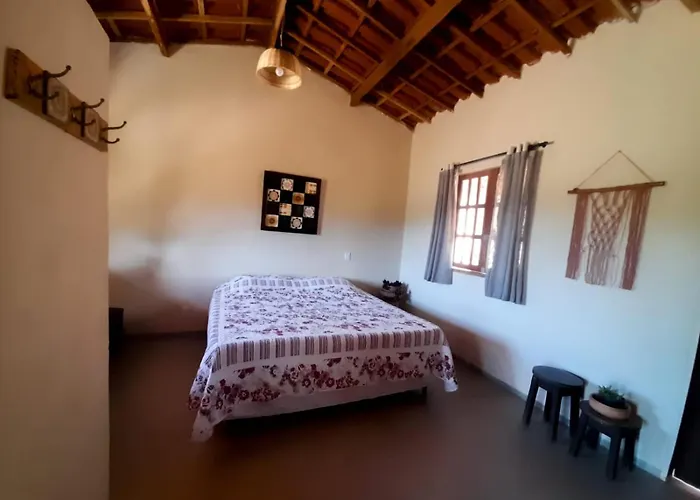 Vila Sincora - Chale Para 4 Pessoas Com Cozinha A 2 Km Da Portaria Da Cachoeira Do Buracao